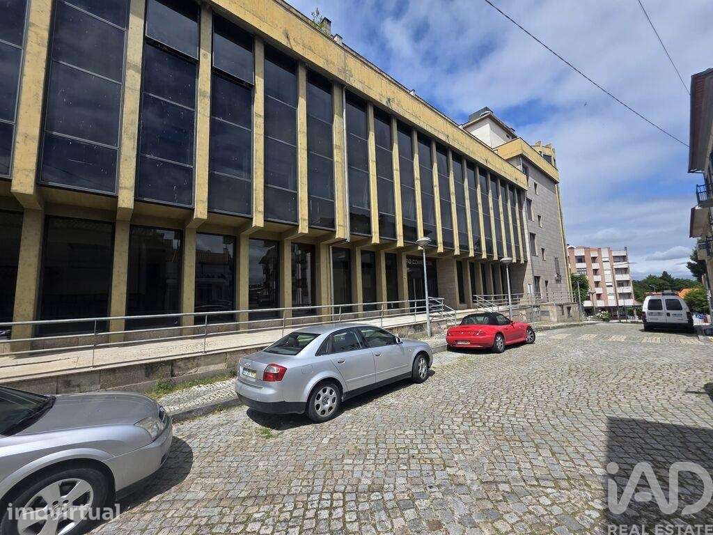 Prédio em Nelas - Grande imagem: 4/5