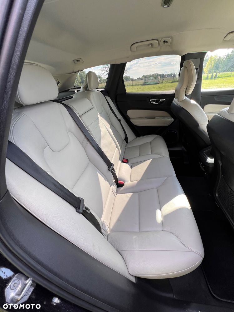 Volvo XC 60 D4 AWD Inscription - 17