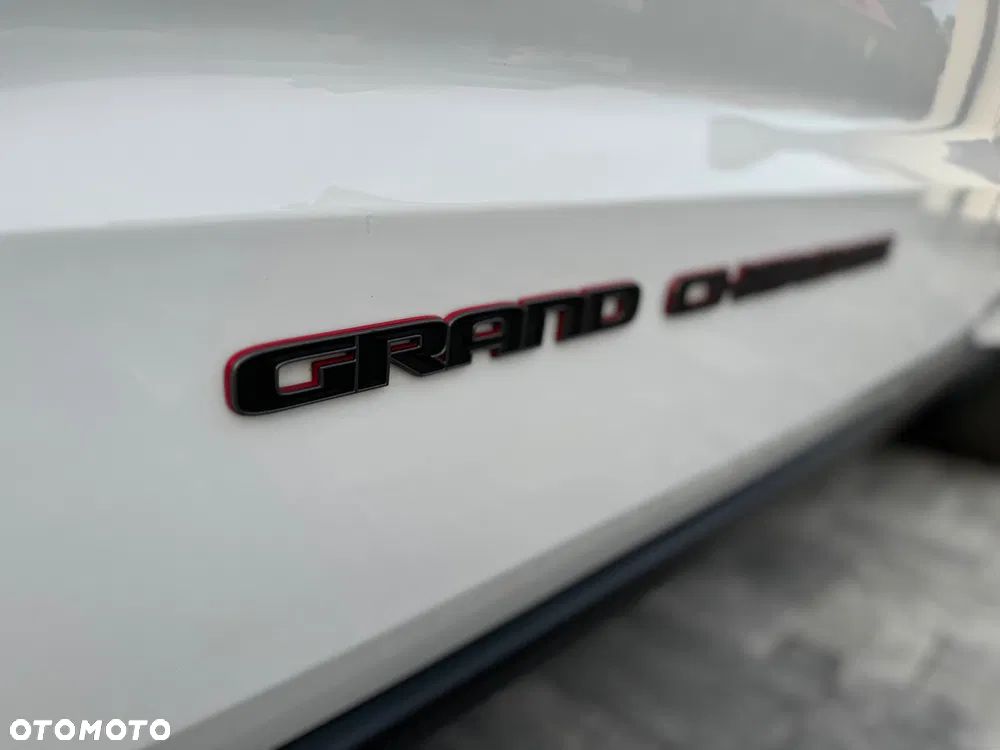 Jeep Grand Cherokee - 14