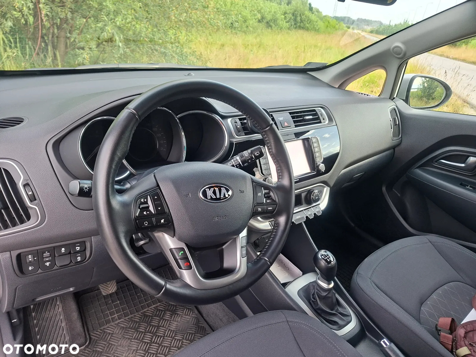 Kia Rio 1.4 M - 8