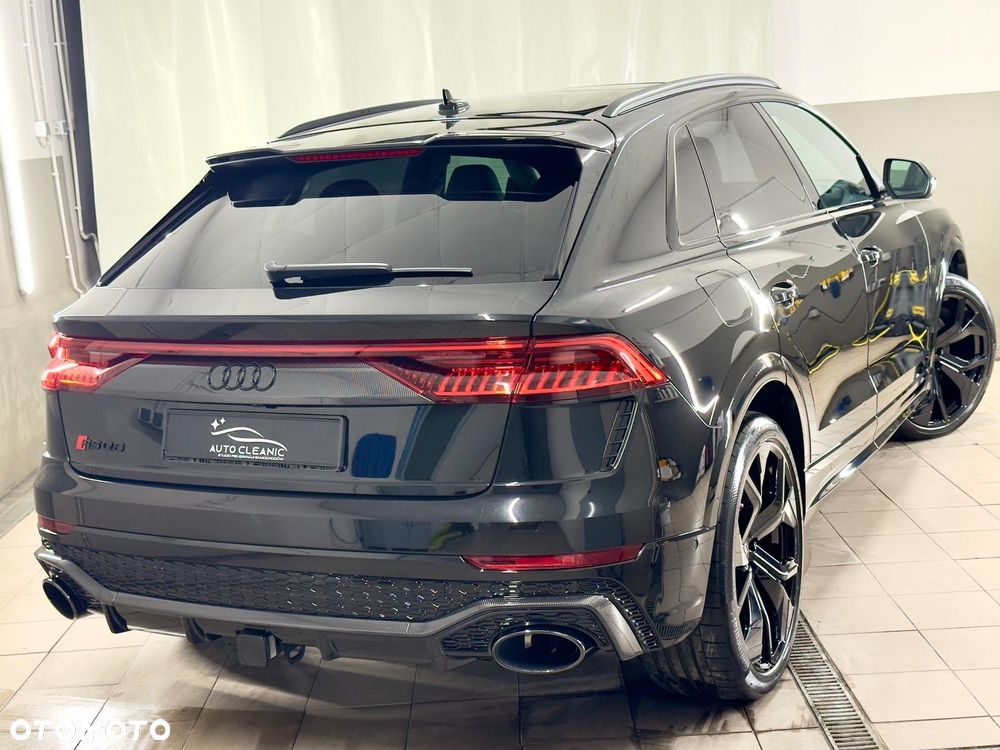 Audi RS Q8 - 19
