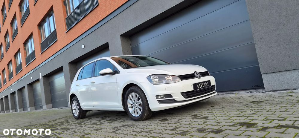 Volkswagen Golf 1.6 TDI Trendline DSG - 10