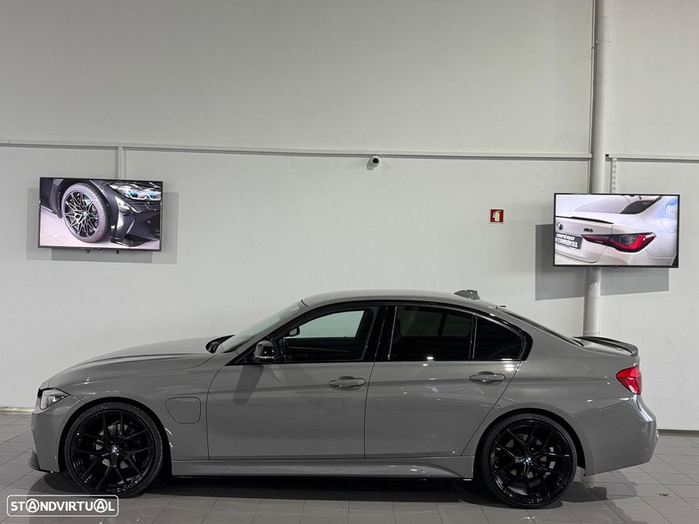 BMW 330 e iPerformance Pack M - 9