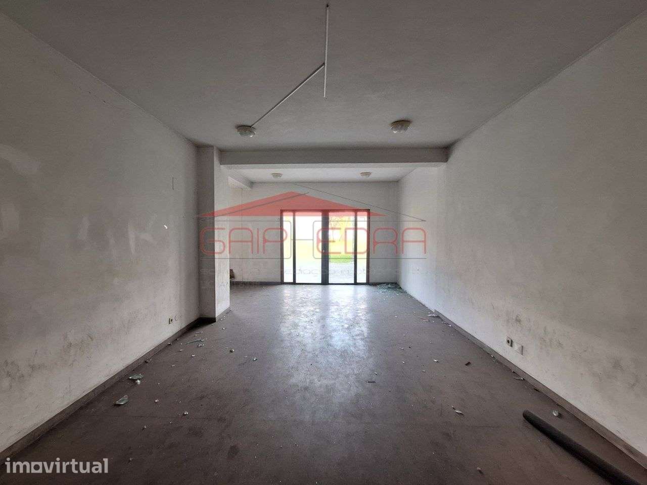 Loja 500 m2 ideal transformar habitação cidade do Porto em Campanhã - Grande imagem: 4/22