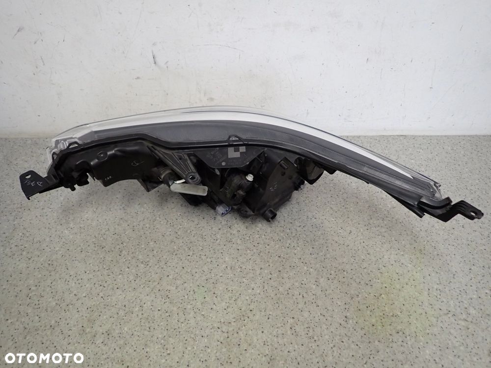 TOYOTA AVENSIS T27 15-18 REFLEKTOR PRAWY LAMPA PRZEDNIA LED LIFT - 8