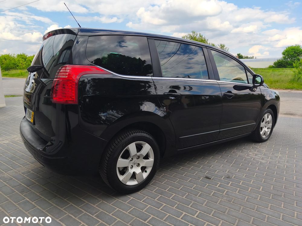 Peugeot 5008 - 9