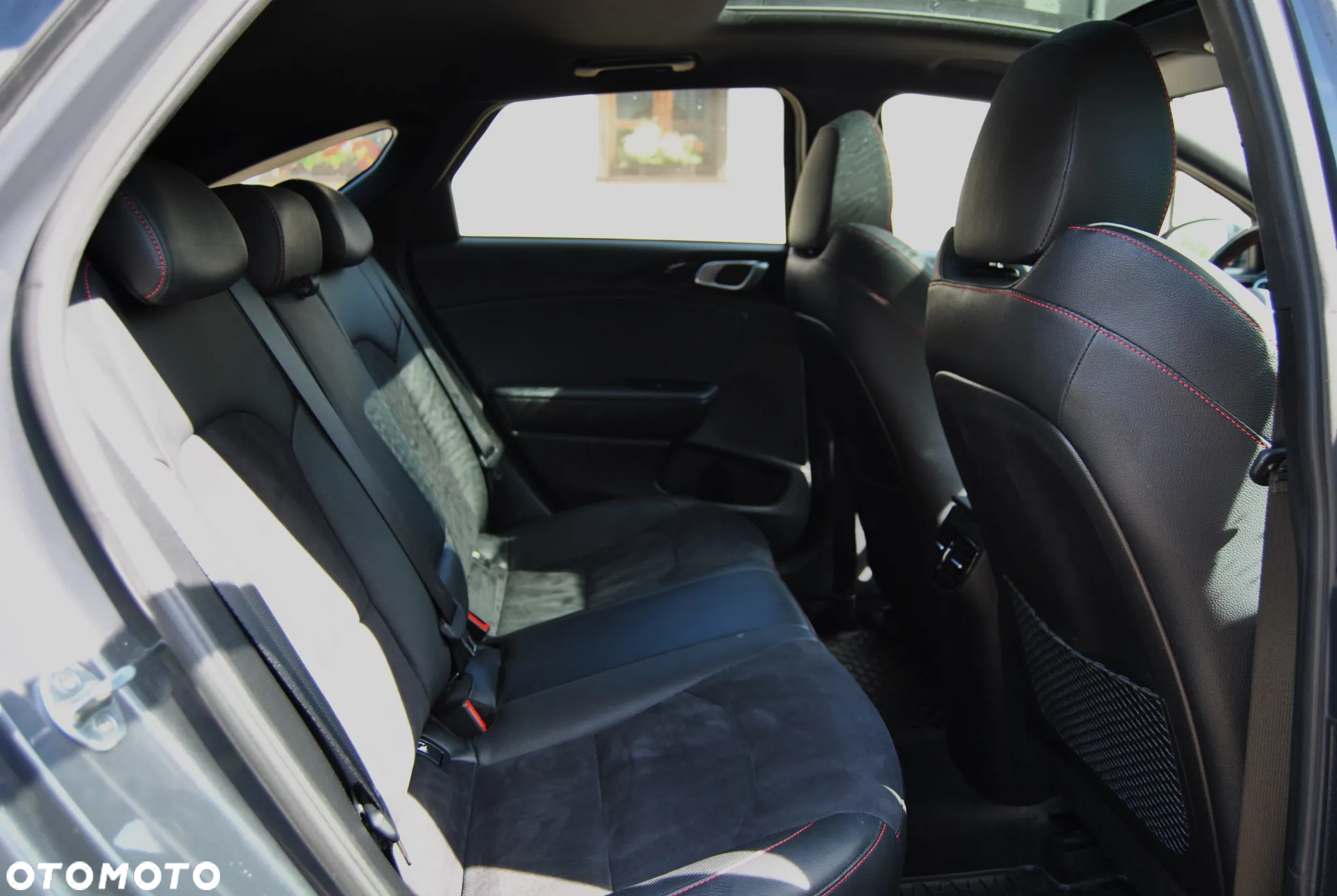 Kia ProCeed 1.6 T-GDI GT DCT - 8