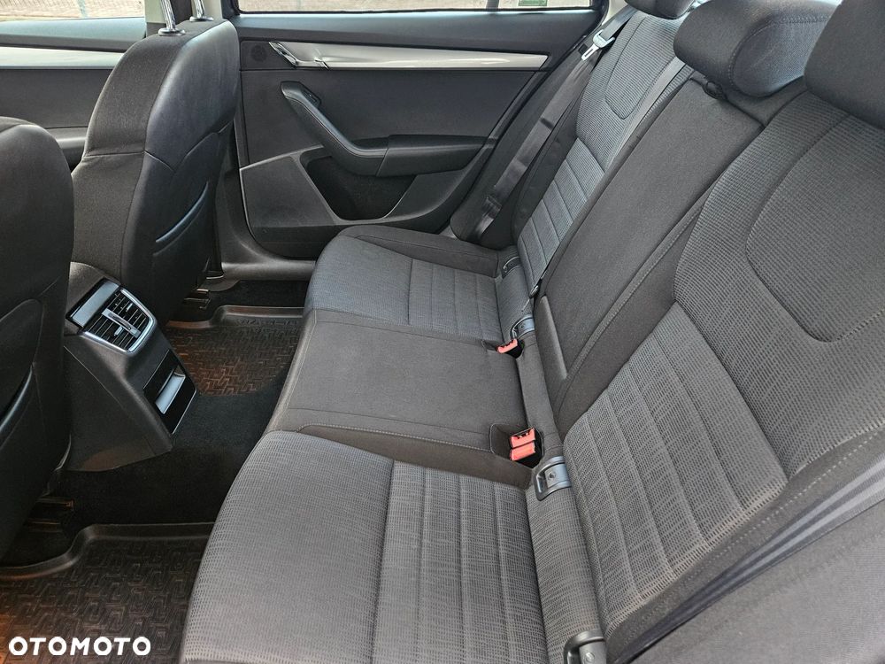 Skoda Octavia 1.4 TSI Elegance - 7