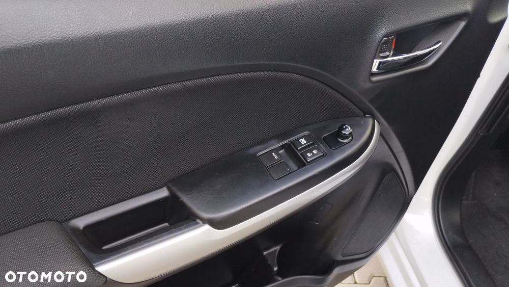 Suzuki Baleno - 11