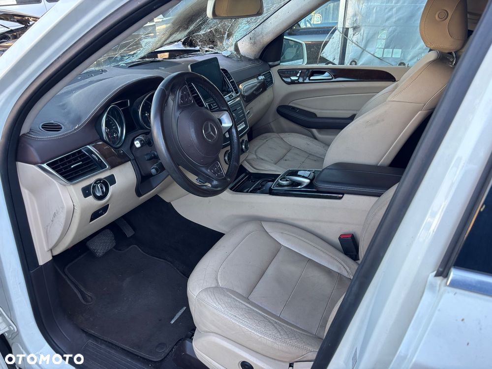 Mercedes-Benz GL 400 4Matic 7G-TRONIC - 3