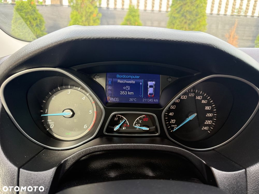 Ford Focus - 22
