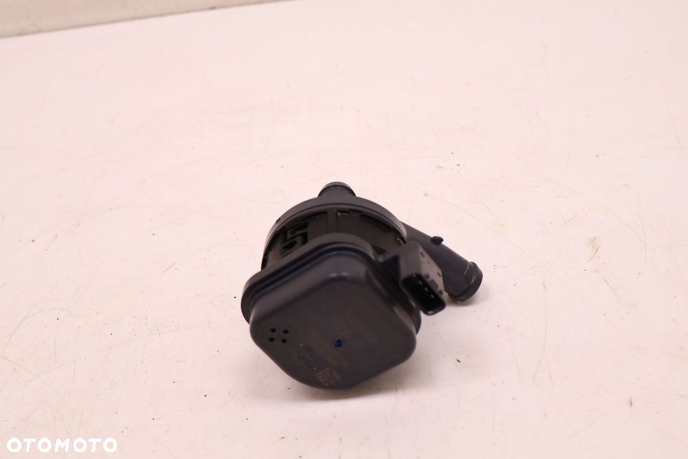 VOLVO XC60 II 2.0 T8 DODATKOWA POMPA WODY 32222252 - 2