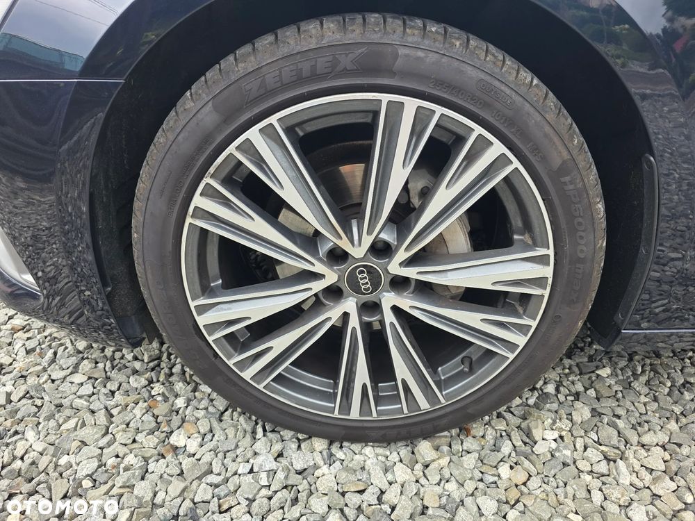 Audi A6 Avant 40 TDI quattro S tronic - 9