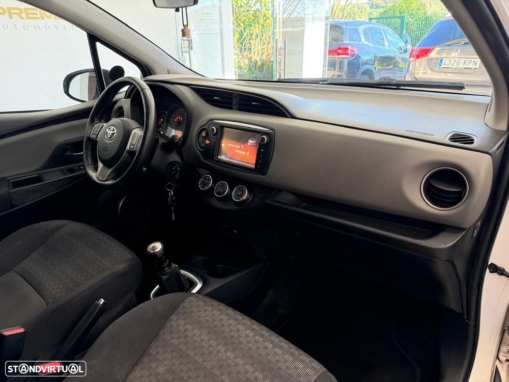 Toyota Yaris 1.0 VVT-i Comfort +PS Style+P.Techno - 10