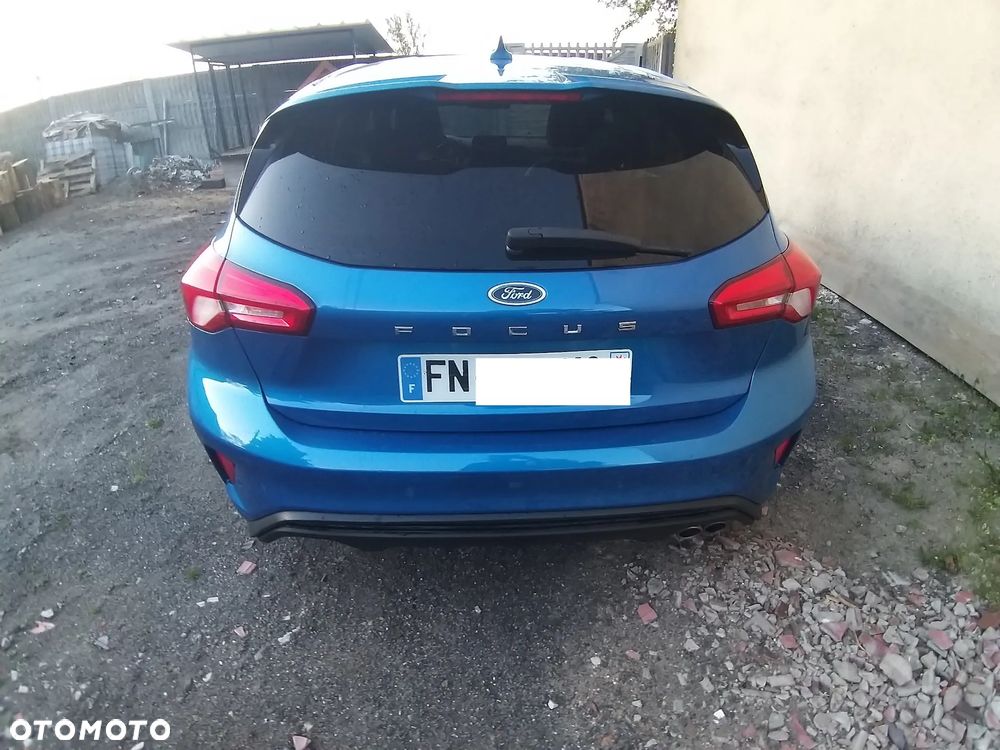 Ford Focus 1.0 EcoBoost Start-Stopp-System ST-LINE STYLE - 18