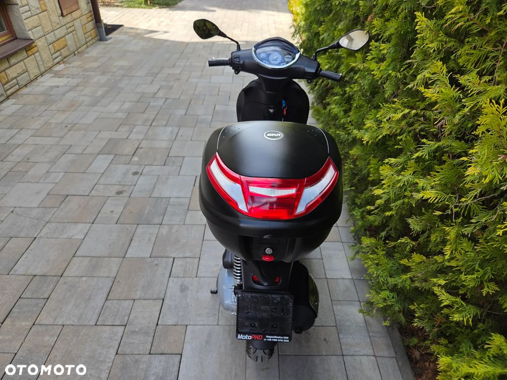 Piaggio FLY - 10