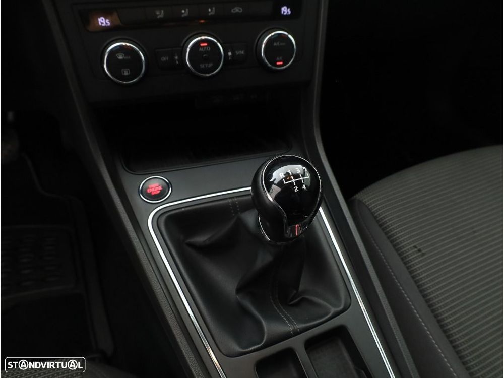 SEAT Leon ST 1.6 TDI Style S/S - 16