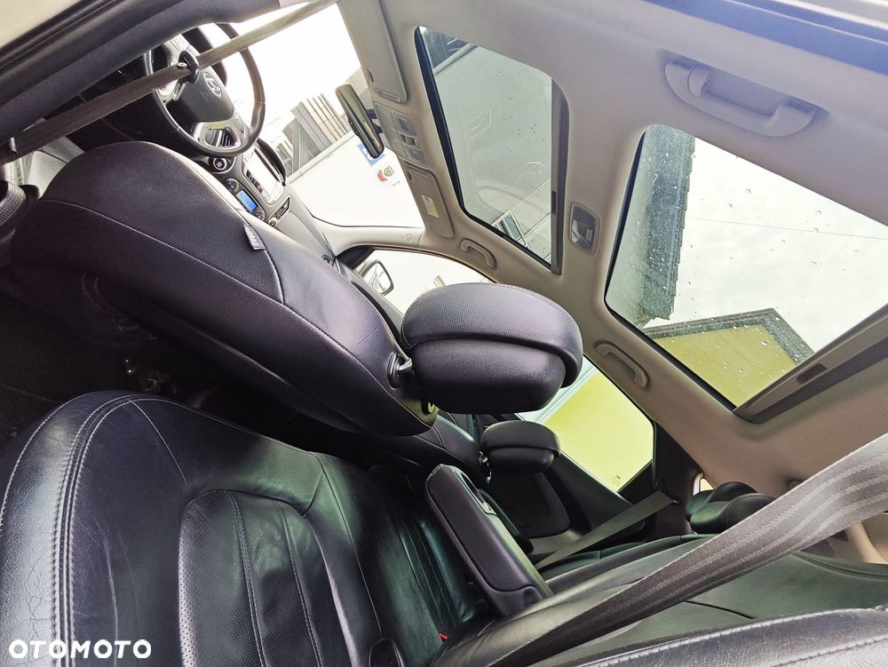 Hyundai ix35 2.0 CRDi 4WD Premium - 28