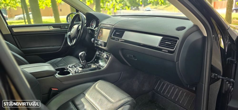 VW Touareg 3.0 TDI V6 Top Tiptronic - 7