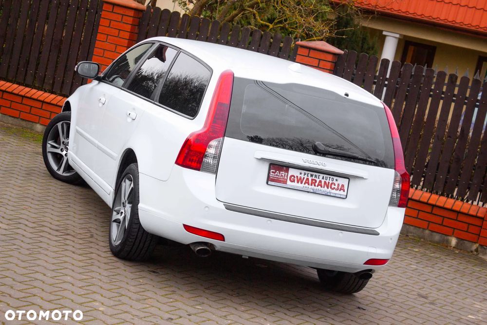 Volvo V50 T5 Summum AWD - 8