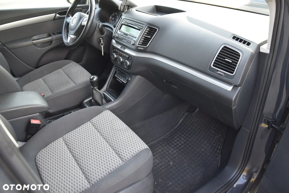 Volkswagen Sharan - 21