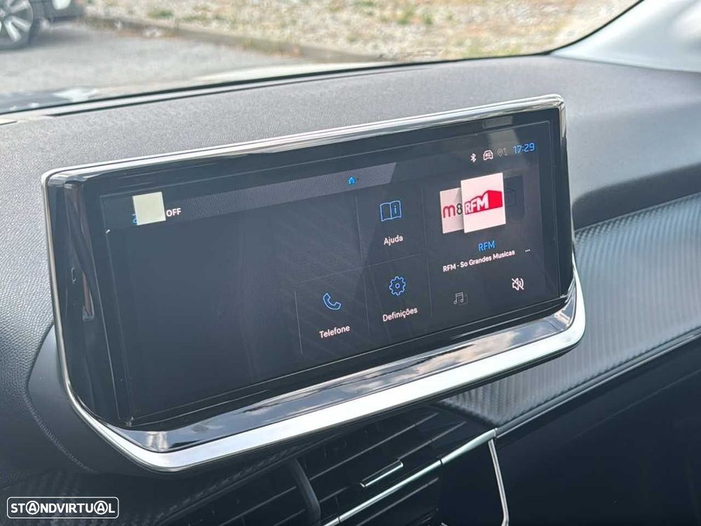 Peugeot e-208 51 kWh Allure — fotografia 16