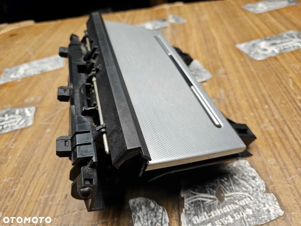 Popielniczka 2 DIN 8E0857951J 03S Klapka Wklad Carbon Srebrna Rybia Luska Audi A4 B6 B7 - 10