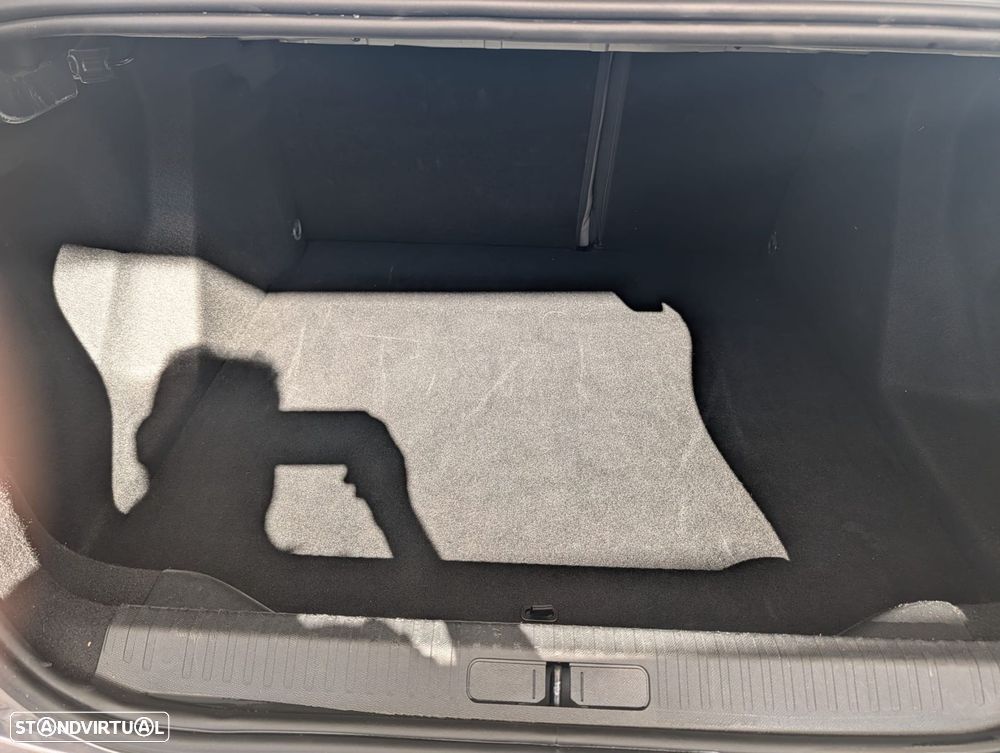 Citroën C4 X 1.2 Hybrid Plus e-DSC6 - 21