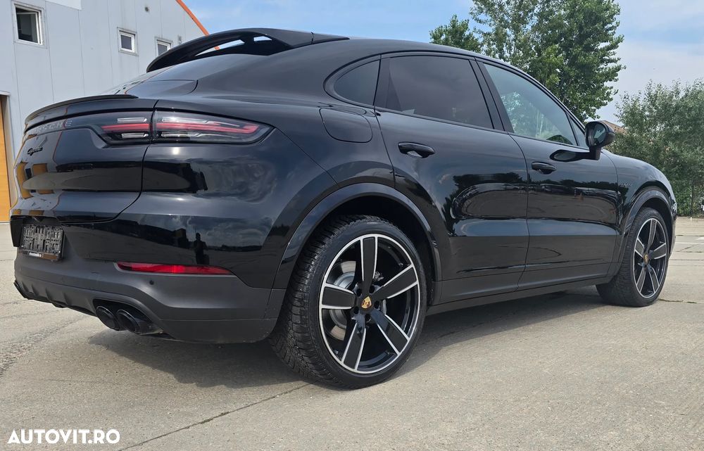Porsche Cayenne Coupe - 4