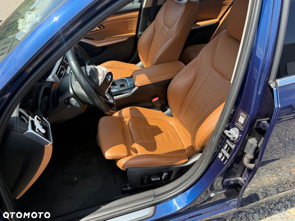 BMW Seria 3 320i GPF Luxury Line Purity sport - 13