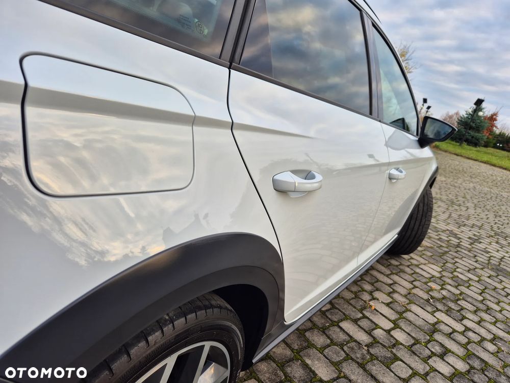 Seat Leon 2.0 TSI 4Drive DSG OPF X-Perience - 8