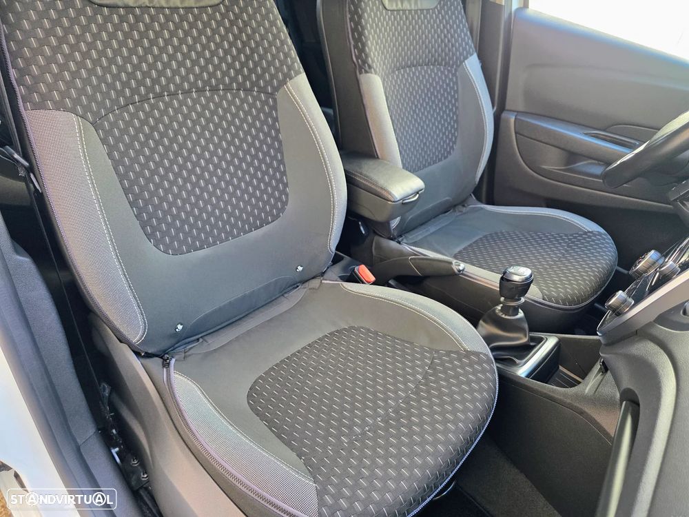 Renault Captur 1.2 TCe Exclusive - 48