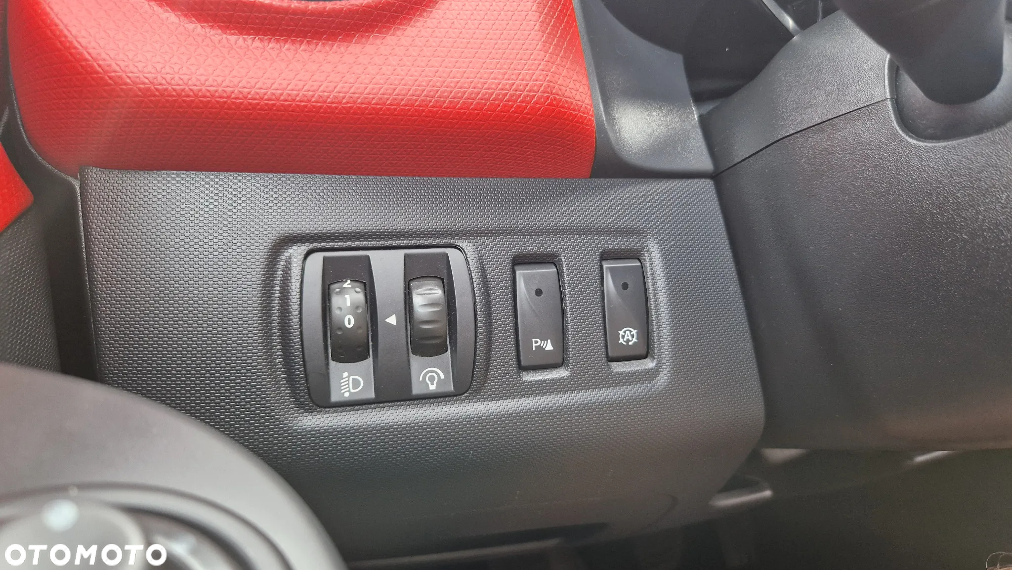 Renault Clio (Energy) TCe 90 Start & Stop INTENS - 15