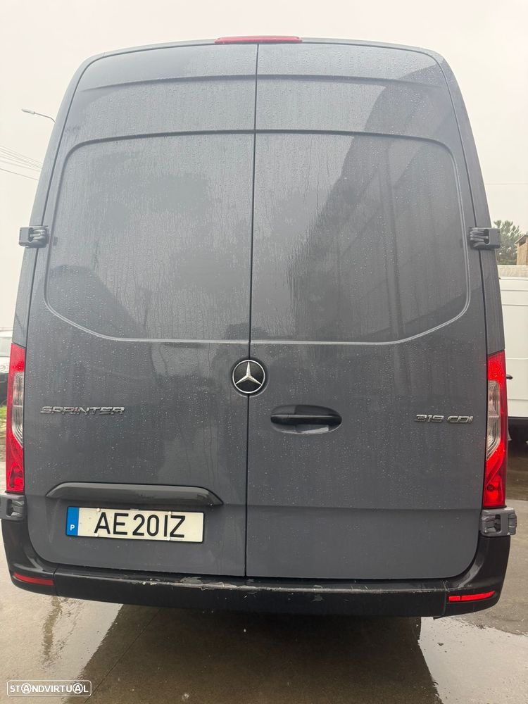 Mercedes-Benz Sprinter 319 CDI - 13