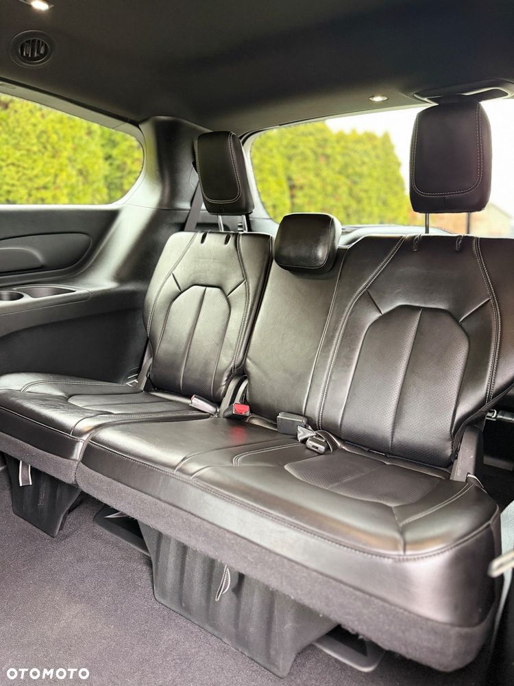 Chrysler Pacifica - 26