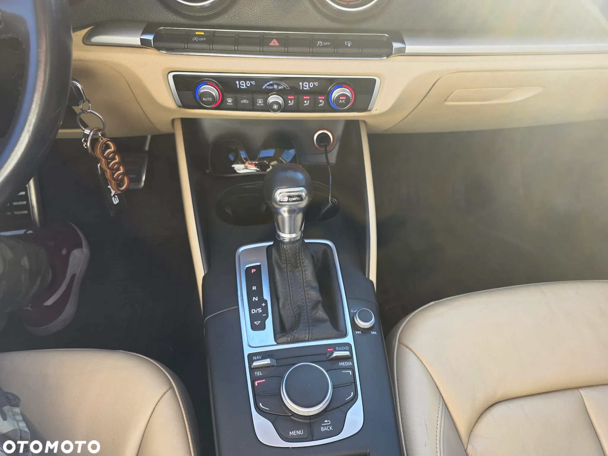 Audi A3 2.0 TDI Sportback S tronic Ambiente - 16