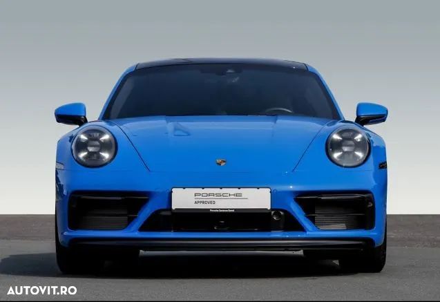 Porsche 911 Carrera 4 GTS PDK - 10