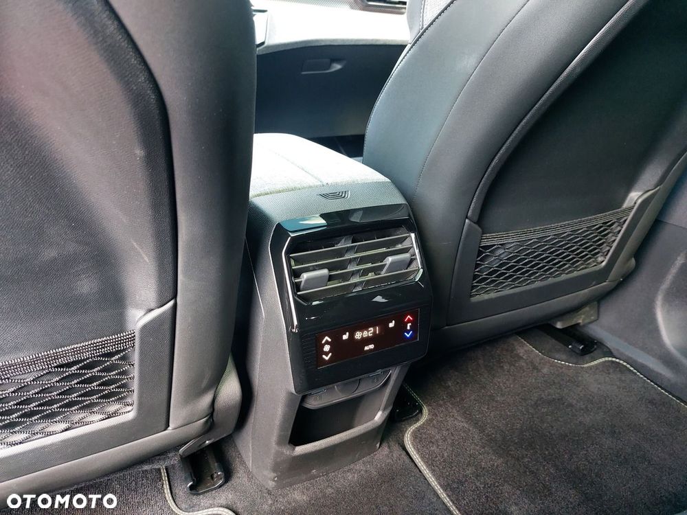 Peugeot 5008 - 9