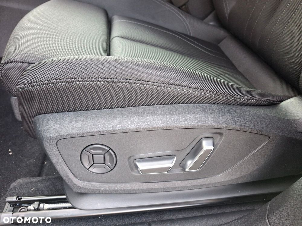 Audi Q3 Sportback - 12