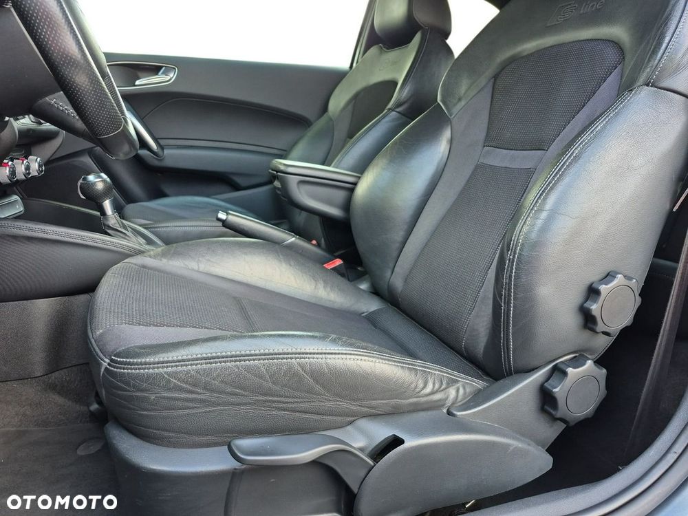 Audi A1 3-drzwiowe 1.6 TDI S tronic S line Sportpaket - 12