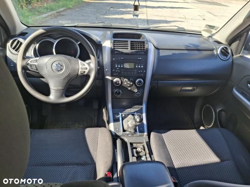 Suzuki Grand Vitara 1.9 DDiS - 11