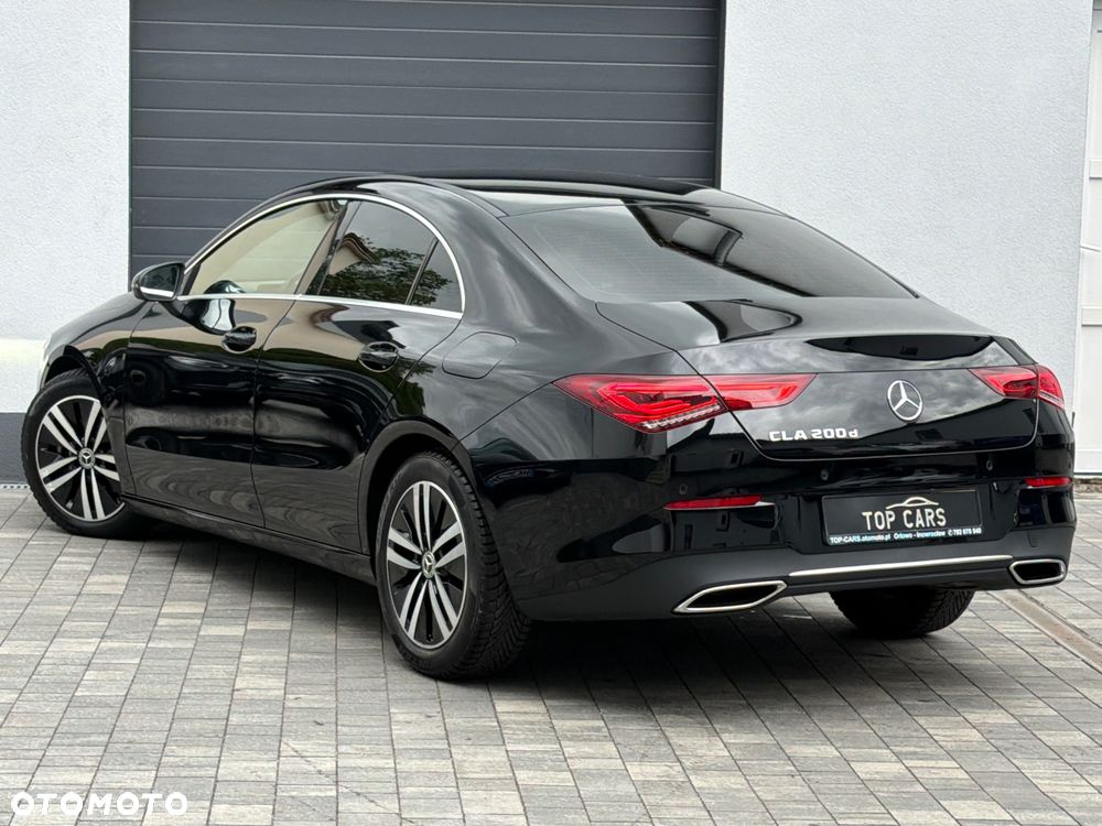 Mercedes-Benz CLA 200 d Progressive 8G-DCT - 4
