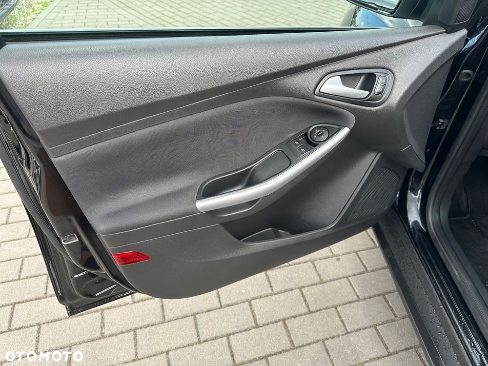 Ford Focus 1.0 EcoBoost Start-Stopp-System COOL&CONNECT DESIGN - 14