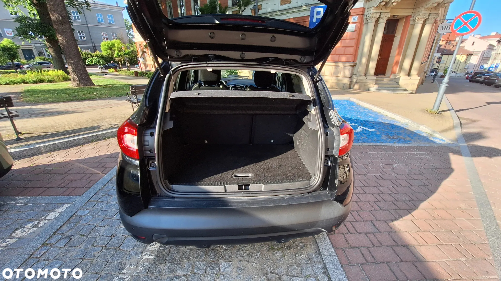 Renault Captur - 16