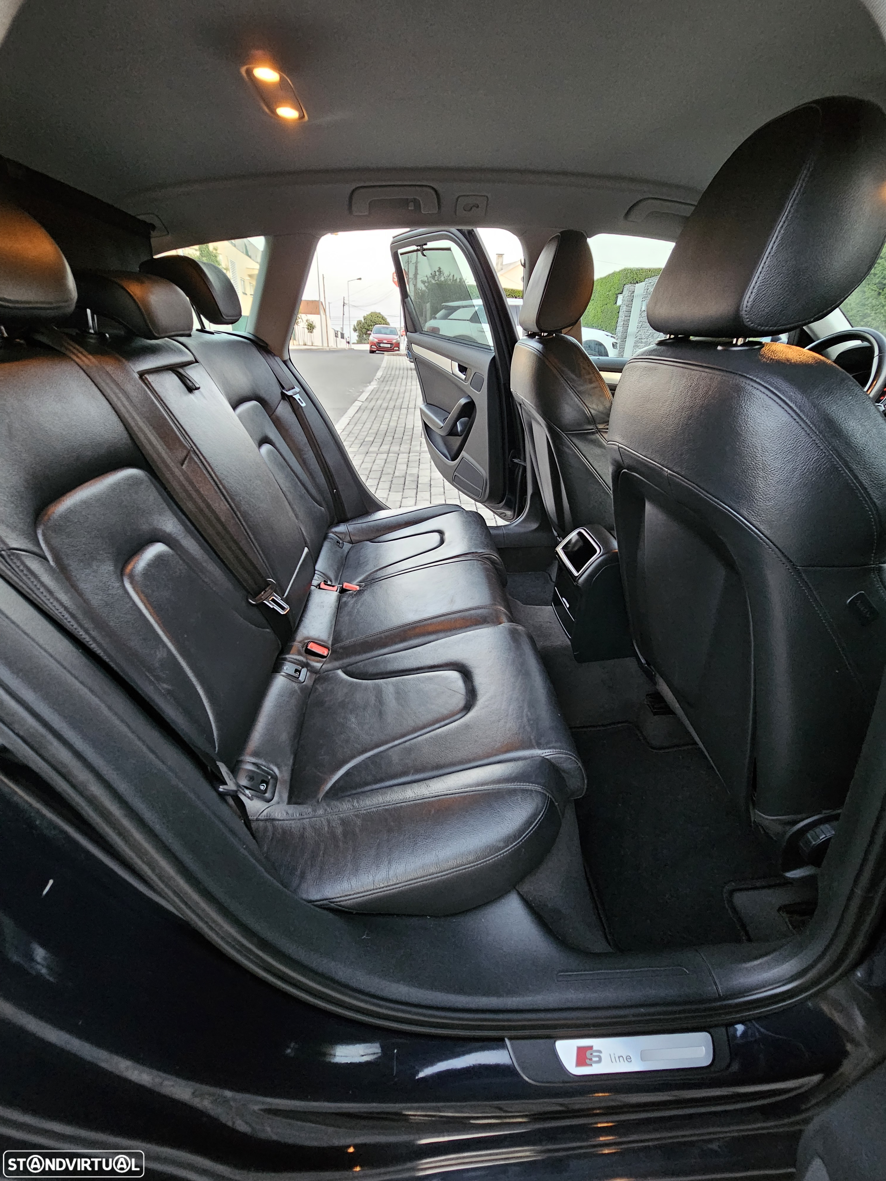Audi A4 Avant 2.0 TDI Business Line S-line - 17