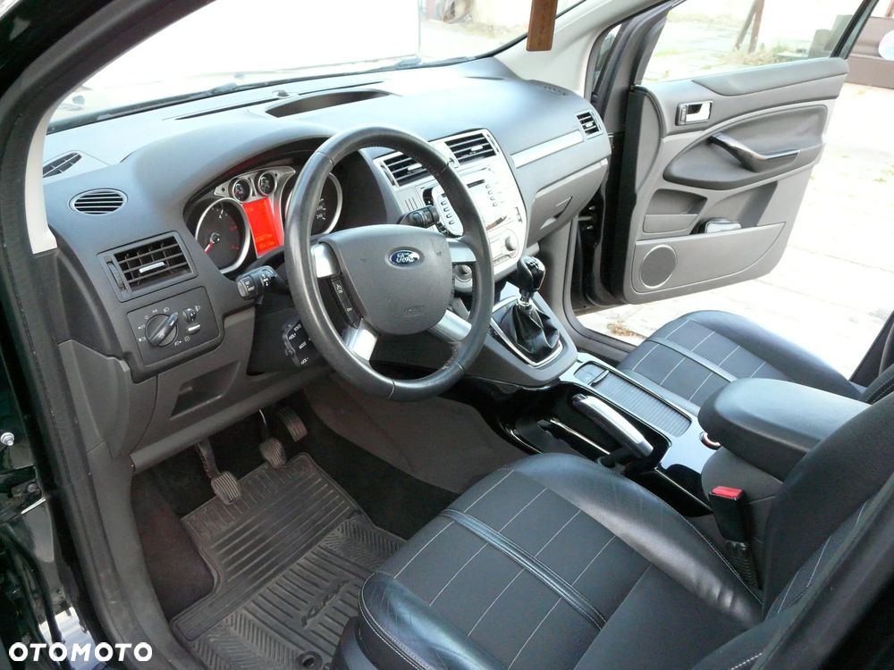 Ford Kuga 2.0 TDCi Titanium - 15