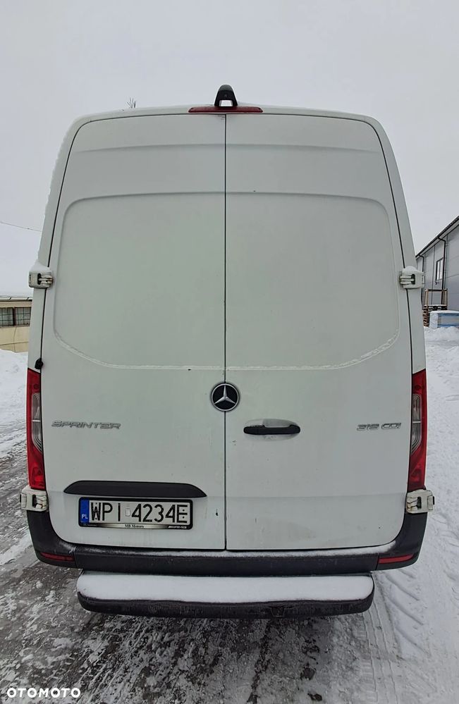 Mercedes-Benz SPRINTER - 17