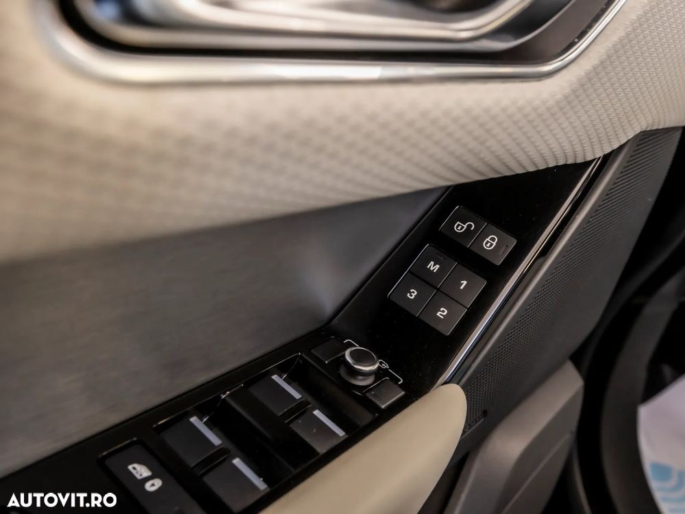 Land Rover Range Rover Velar 3.0 R-Dynamic - 23