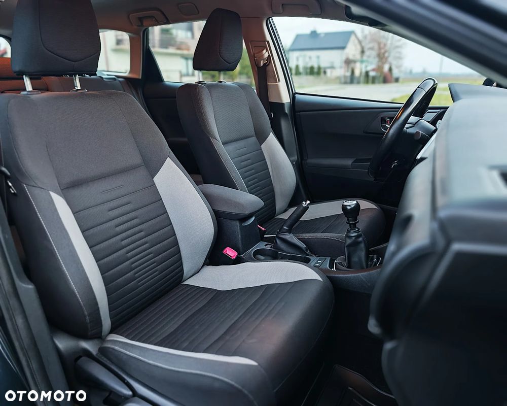 Toyota Auris 1.2 T Premium - 16