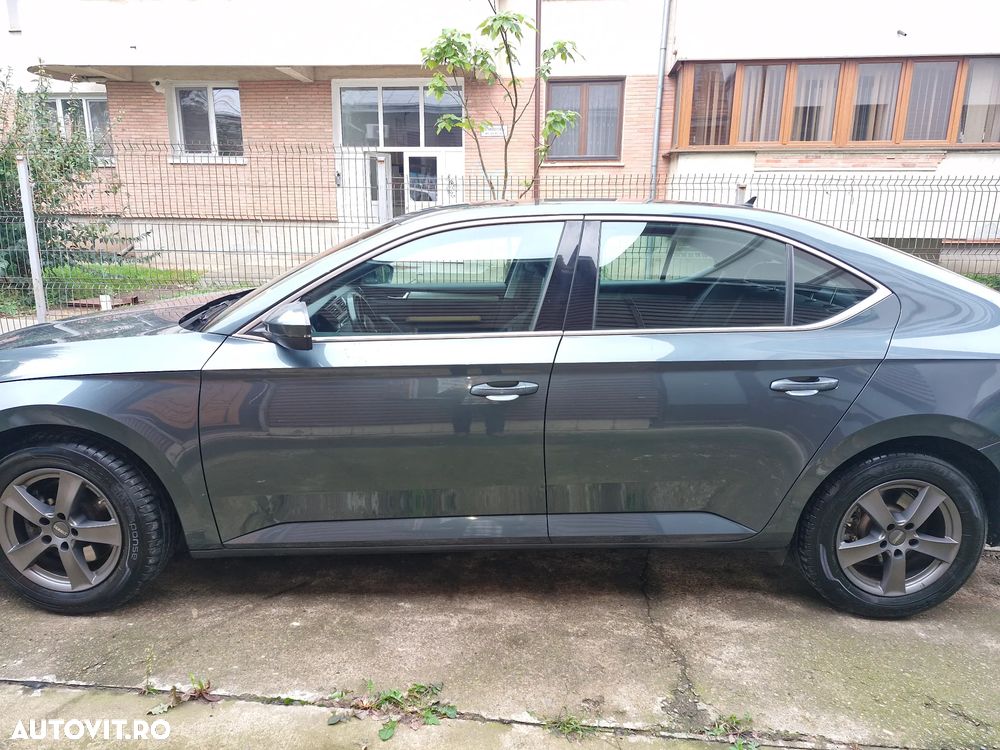 Skoda Superb 1.5 TSI Ambition - 11